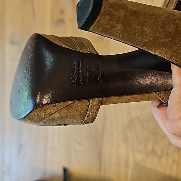 Prada shoes size 36 - Picture 6 of 8